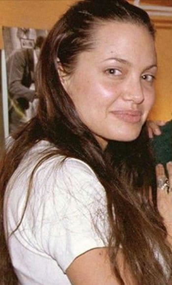 Angelina Jolie am i pretty?