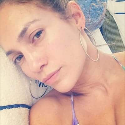Jennifer Lopez probably used filters for her glowing skin