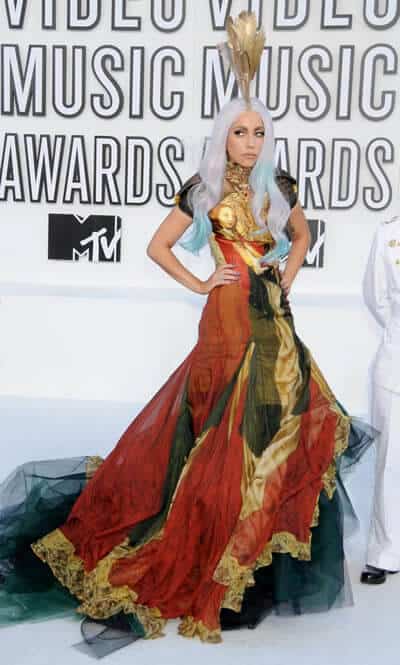 Lady Gaga looks like an ancient Indiana goddess in this gown