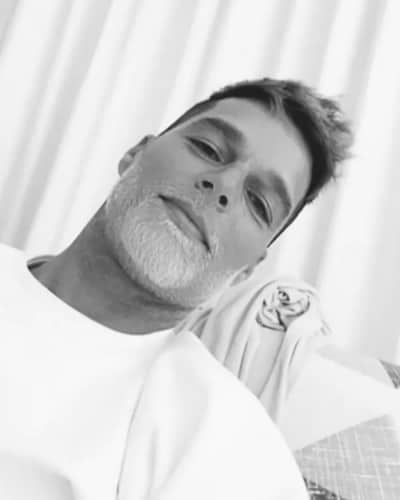 Ricky Martin will look handsome with any beard color