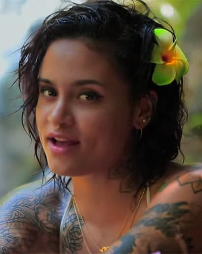 Kehlani looks like a Hawaiian beauty