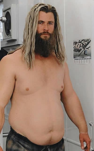 Chris Hemsworth as fat Thor with dirty blonde hair