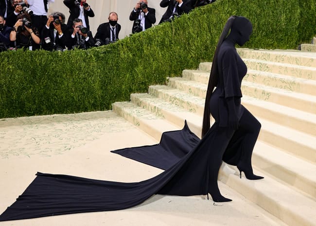 Kim Kardashian West Met Gala 2021 walking up the stairs
